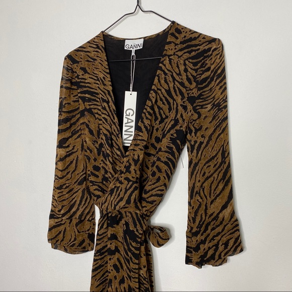 NEW Ganni Tiger Printed Georgette Mini Dress - Picture 2 of 12